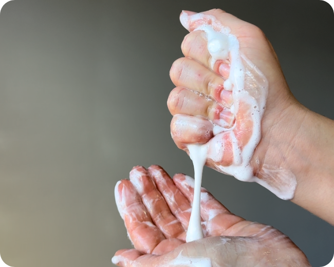 Acne-Causing Skincare Habits (And How Bloc’s Cleanser Fixes Them)